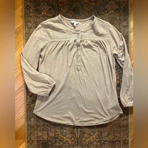 Women’s luckyBrand bohemian type top tunic with Henley buttons, pleats